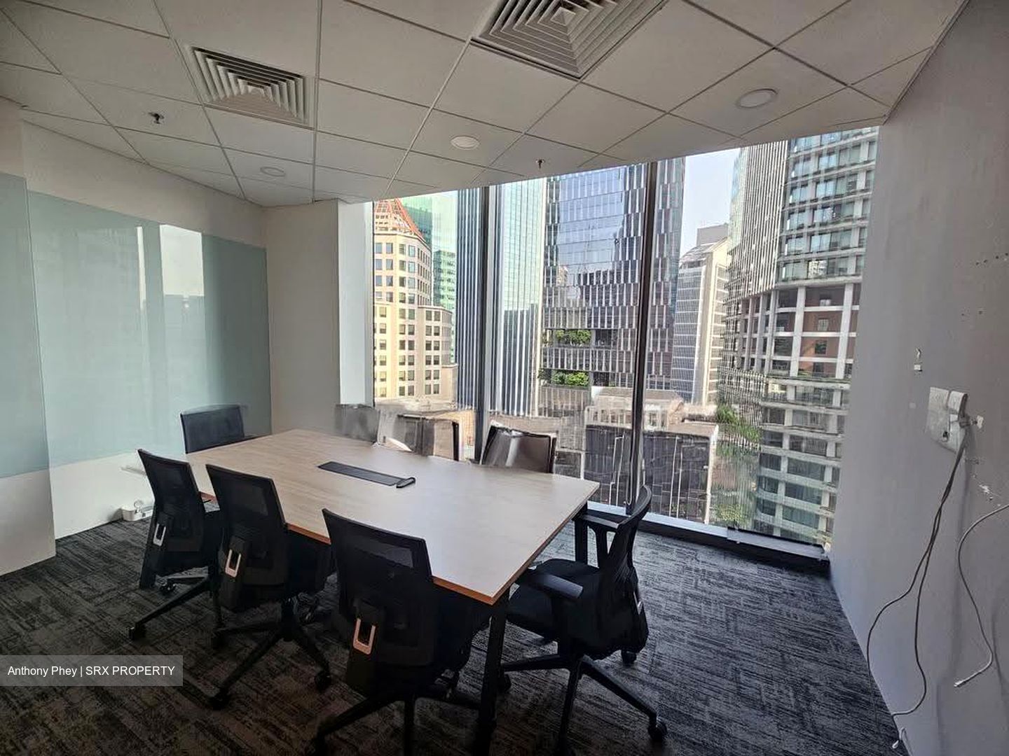 PLUS (D1), Office #615088351